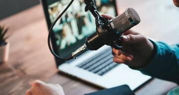 ¿Qué se necesita para monetizar Podcast en Latinoamérica?