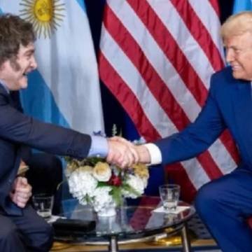 Críticas a Trump por el auxilio a Milei