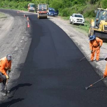 Ya se repavimentaron 25 kilómetros de la ruta provincial 5