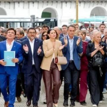 Intendentes de todo el país marcharon