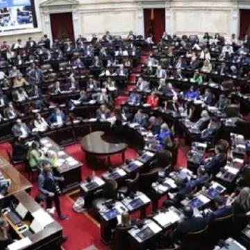 Proponen arancelar educación y salud