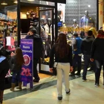 Sigue cayendo el empleo registrado
