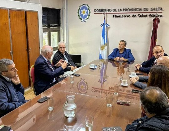 Salud Pública y el Hospital Británico articulan operativos sanitarios para fortalecer la atención en el norte provincial