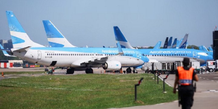 Pilotos ratificaron la medida de fuerza
