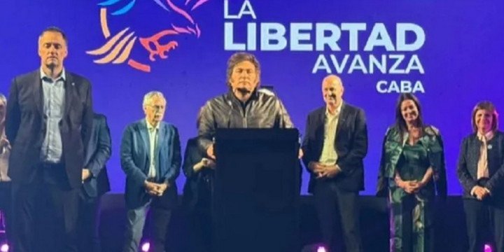 Milei cerró campaña de LLA en Rosario