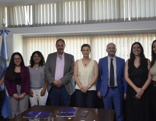 Un convenio impulsa la revitalización del guaraní en ámbitos educativos