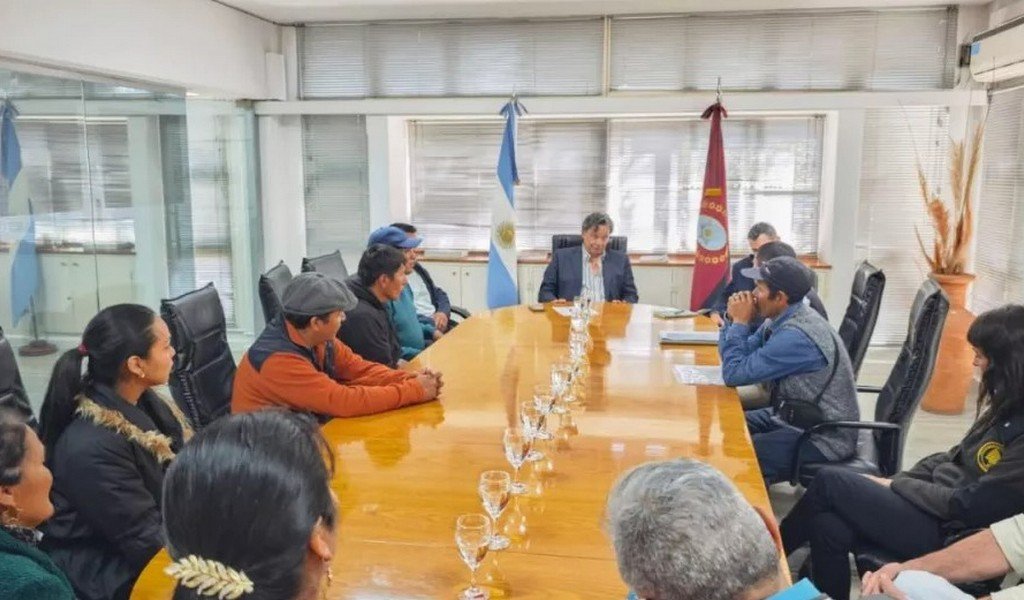 Acuerdan ampliar el valor y la comercialización de la producción de Iruya