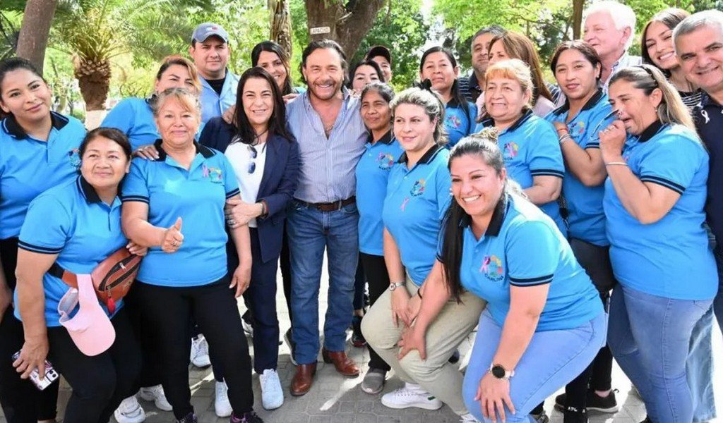 Sáenz participó de la feria de salud en Embarcación y destacó la importancia de federalizar la atención