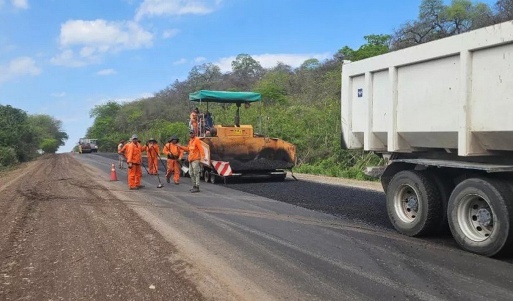“Construir y mejorar la infraestructura vial es un compromiso que mantenemos”, dijo el gobernador Sáenz