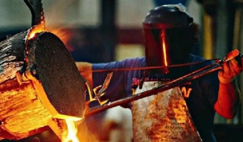 La industria sufrió una nueva caída en agosto