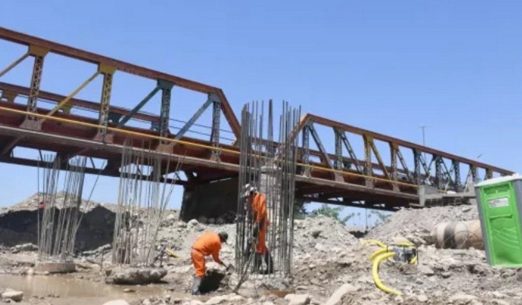 La obra de los nuevos puentes sobre río Vaqueros y la circunvalación avanza a buen ritmo