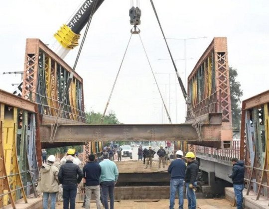 Puente de Vaqueros: Saénz marcó el avance en la modernización de la infraestructura vial metropolitana